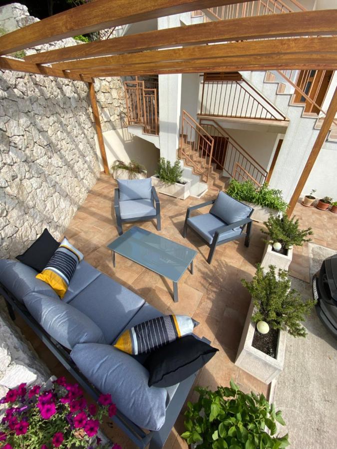 Villa Pergola-Apartment Toni Mlini Exteriör bild